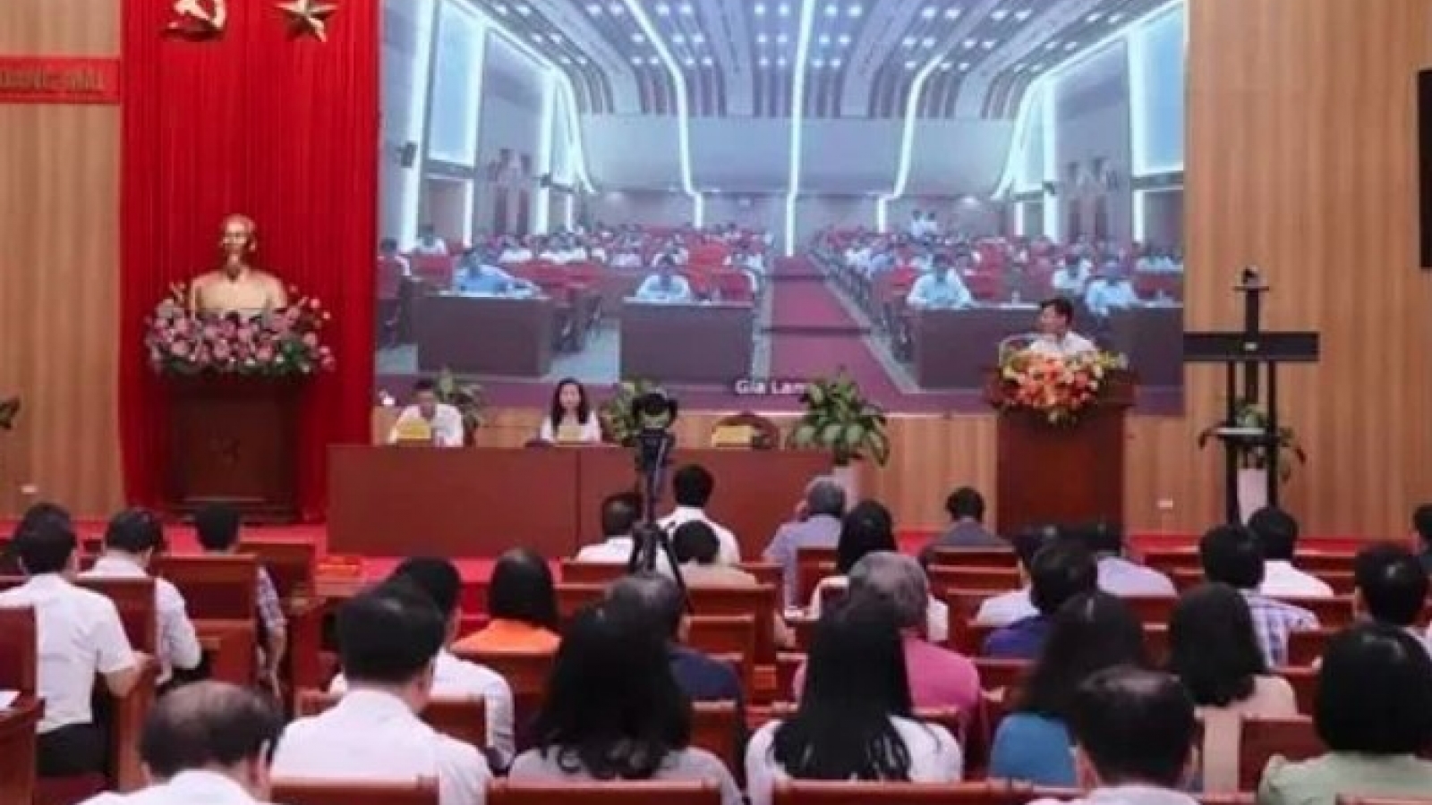 Hanoi voters confident in Party’s corruption fight