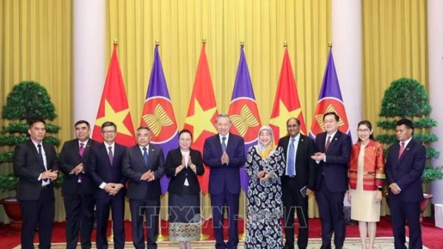 President hosts ASEAN, Timor Leste diplomats