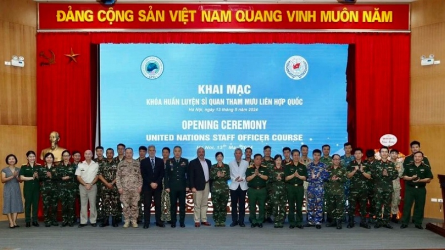 Training course for Vietnamese staff officers on UN missions