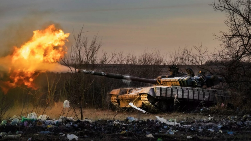 Toàn cảnh quốc tế sáng 16/5: Su-34 của Nga xóa sổ sở chỉ huy Ukraine