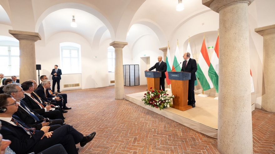 Bulgaria và Hungary ủng hộ giải pháp ngoại giao cho cuộc xung đột tại Ukraine