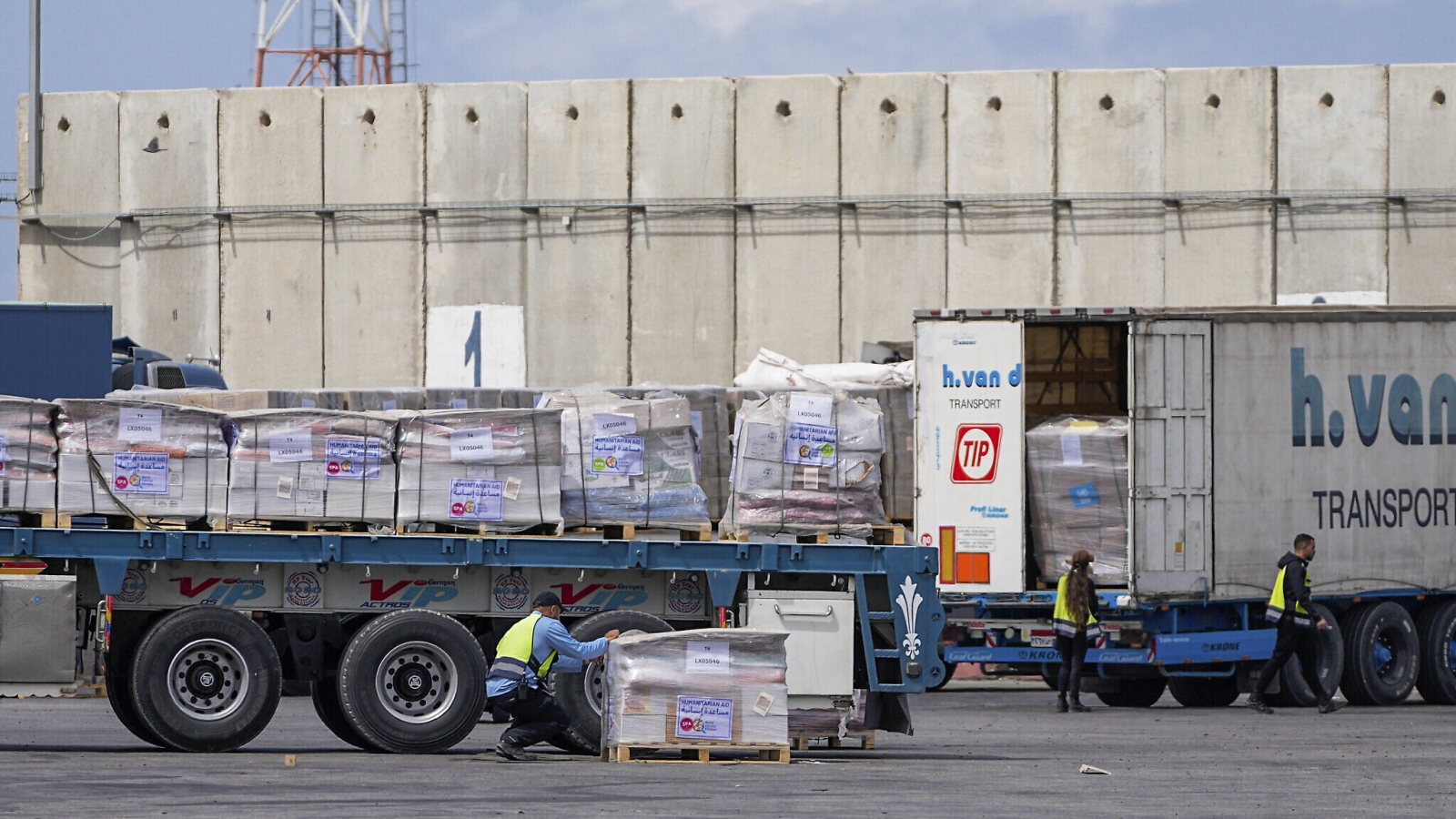 Israel mở lại tuyến đường viện trợ vào Gaza qua cửa khẩu Kerem Shalom