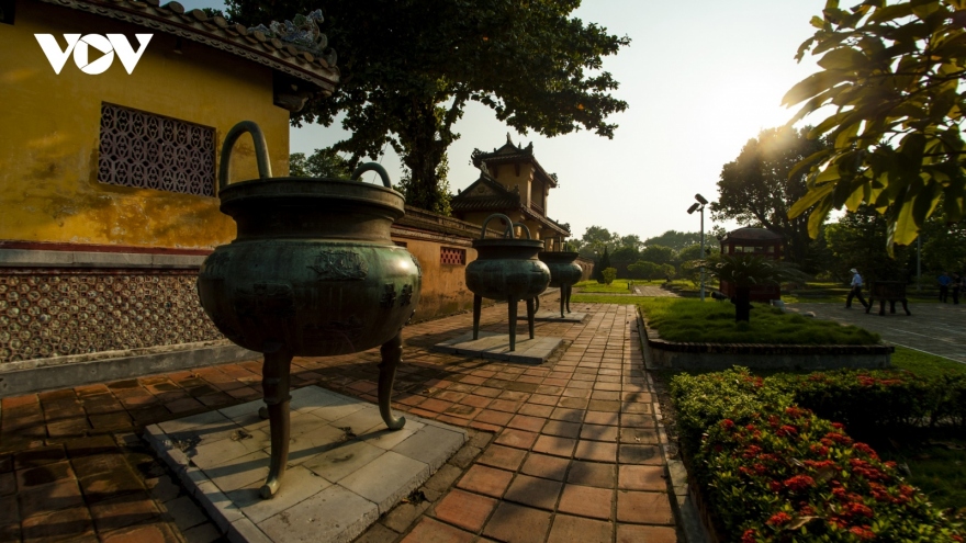 A glance at Nine Dynastic Urns inscribed on UNESCO Memory of World Register