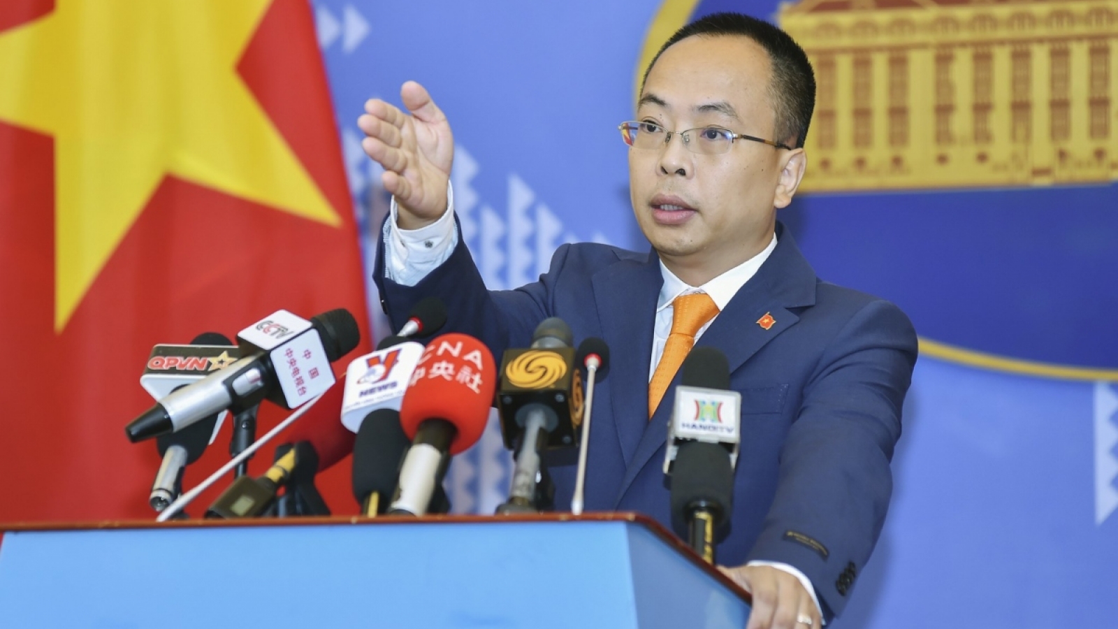 Vietnam opposes China’s dispatch of navy hospital ship to Paracel islands