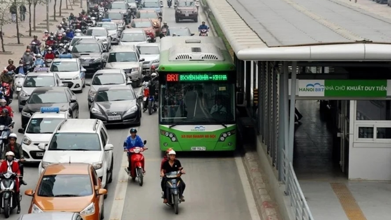 Làm đường sắt đô thị trên làn BRT: Đồng phục che áo lỗi?