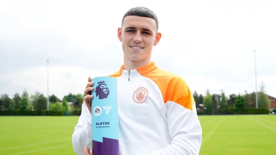 Phil Foden nhận danh hiệu cầu thủ xuất sắc nhất Ngoại hạng Anh