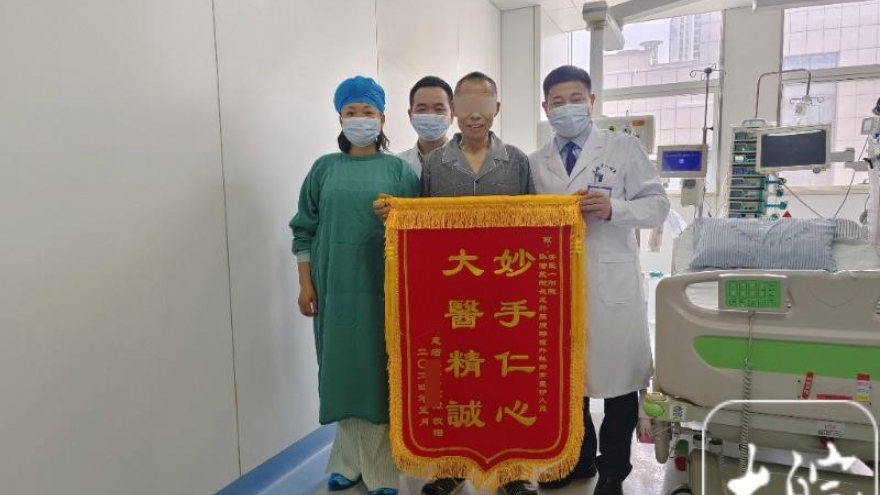 Trung Quốc thực hiện ca ghép gan lợn cho người sống đầu tiên trên thế giới