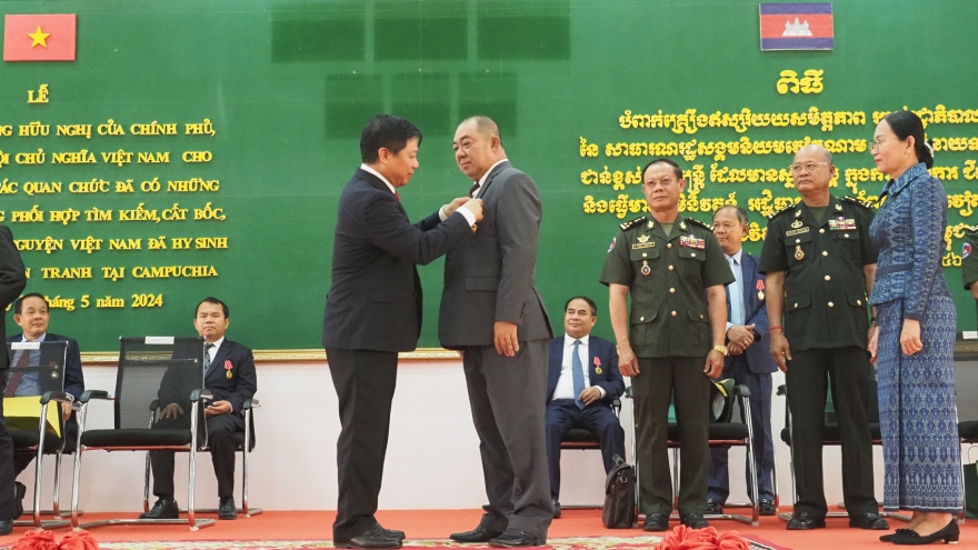 Campuchia quan tâm tìm kiếm, hồi hương hài cốt quân tình nguyện Việt Nam