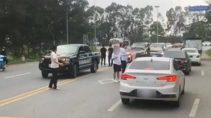 Vụ đoàn xe rước dâu dừng giữa đường chụp ảnh: Khởi tố Hải Idol và 3 đồng phạm