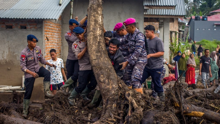 Lũ quét tại Indonesia: Thương vong tiếp tục tăng nhanh