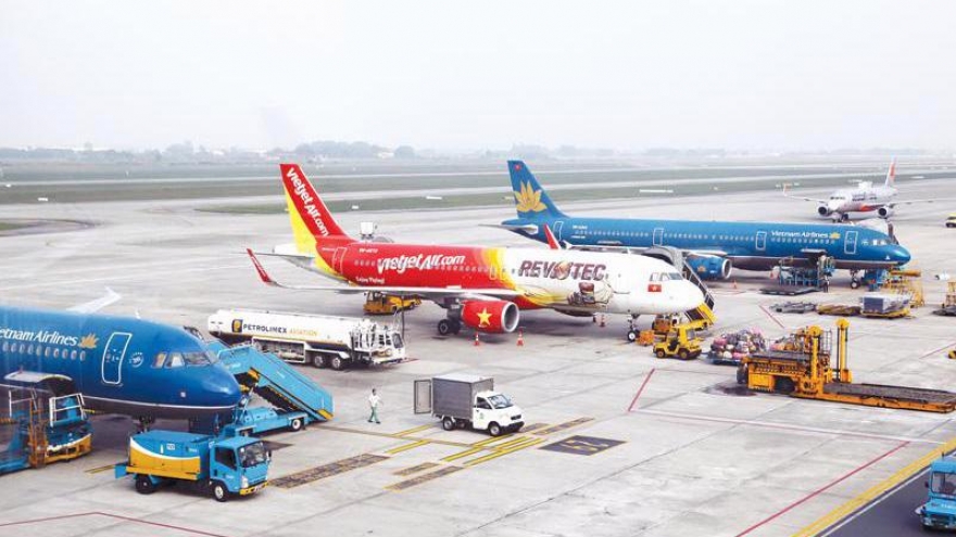 Việt Nam thúc đẩy “xanh hóa” hàng không, sân bay chuyển dần sang xe điện