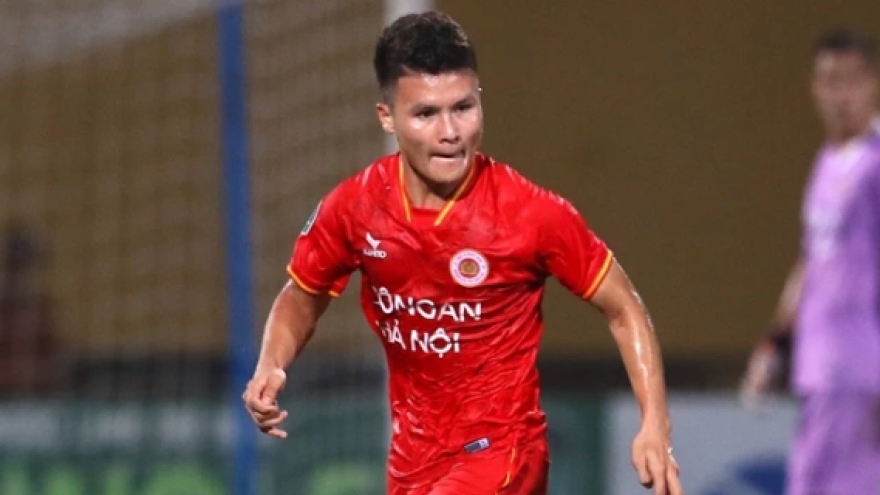 Midfielder Nguyen Quang Hai set to join J1 League Club