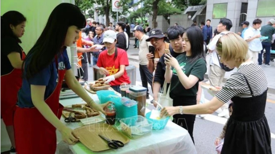 Vietnamese culinary delights shine at Seoul Friendship Festival