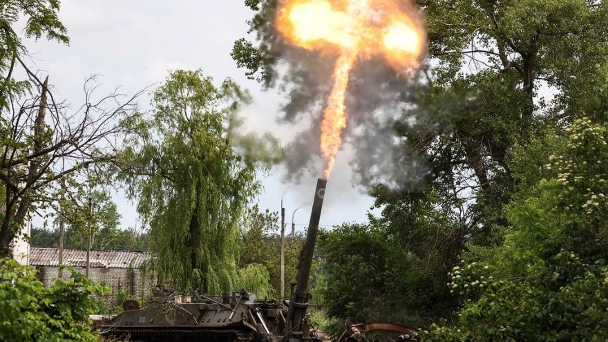 Lò lửa pháo đài miền Đông Ukraine rực cháy, Nga quyết hạ Chasov Yar