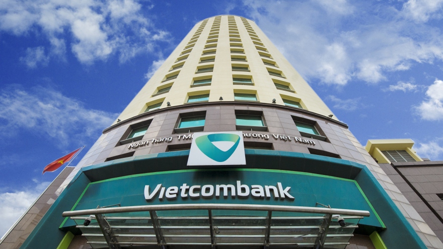 Vietcombank nợ xấu tiếp tục tăng hơn 3.000 tỷ đồng, lợi nhuận tụt giảm