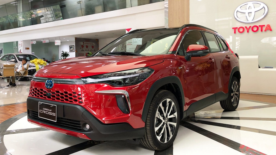 Ảnh chi tiết Toyota Corolla Cross 2024 vừa ra mắt