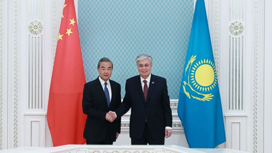Trung Quốc, Kazakhstan hướng tới các mục tiêu thương mại tham vọng hơn