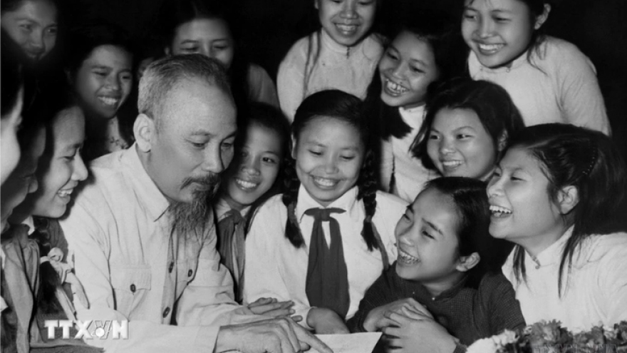 President Ho Chi Minh lives eternally in young people’s hearts