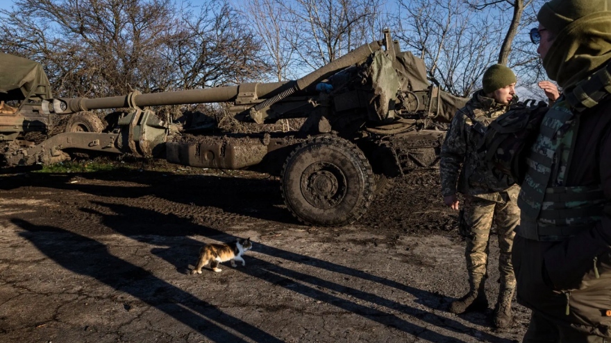 Vũ khí phương Tây có đến kịp trước khi Nga đánh sập phòng tuyến Ukraine?