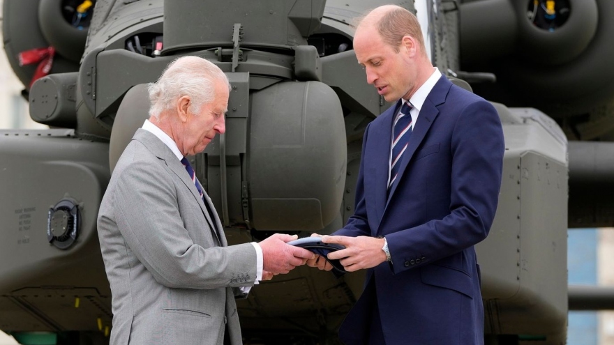 Vua Charles III chuyển giao tước hiệu “Đại tá tư lệnh” cho Hoàng tử William