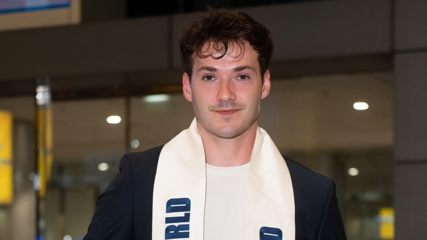 Mister World 2019 Jack Heslewood arrives in Vietnam