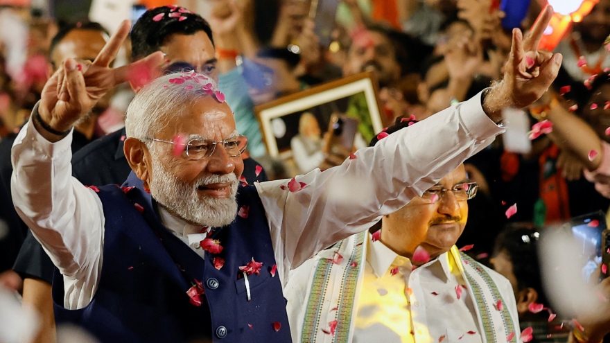 Tổng thống Nga điện đàm chúc mừng Thủ tướng Ấn Độ Modi thắng cử nhiệm kỳ thứ 3