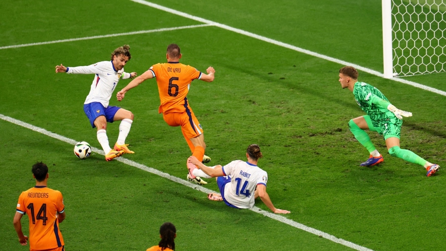 Trực tiếp Hà Lan 0-0 Pháp: Hiệp 2 bắt đầu