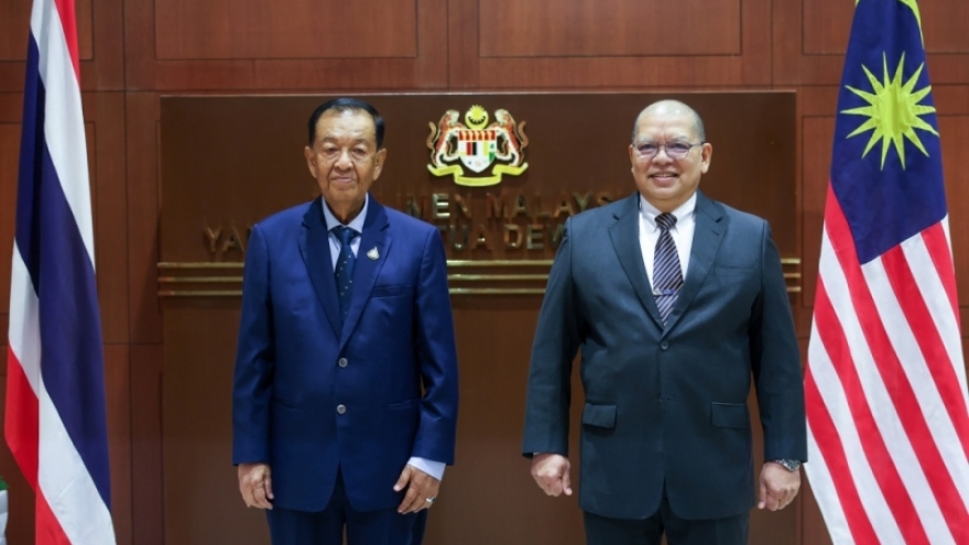 Chủ tịch Quốc hội Thái Lan thăm Malaysia bàn giải quyết vấn đề an ninh biên giới