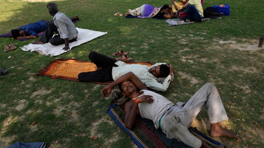 Sóng nhiệt khiến hàng chục người vô gia cư thiệt mạng ở New Delhi