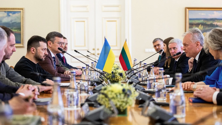Tổng thống Ukraine kêu gọi các nước tham dự hội nghị hòa bình, Nga từ chối