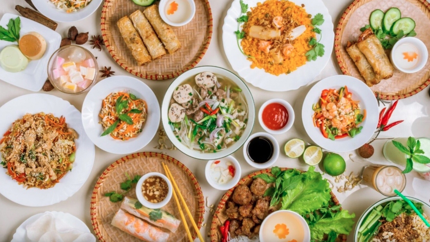 US blogger suggests 14 Vietnamese famous dishes to try