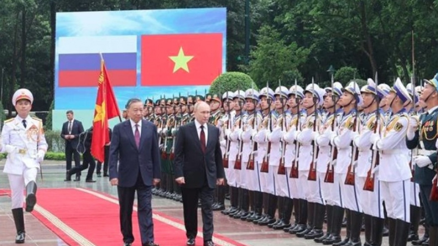Foreign media spotlights Russian President Putin’s Vietnam visit