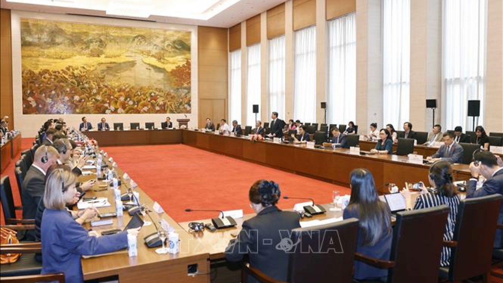 Senior legislator praises EU contributions to Vietnam’s development