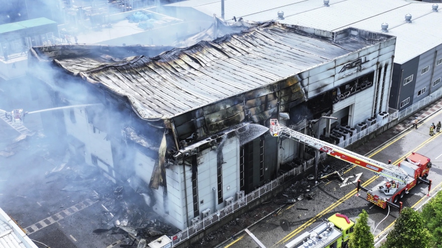 Cháy nhà máy pin lithium ở Hàn Quốc, ít nhất 20 người thiệt mạng