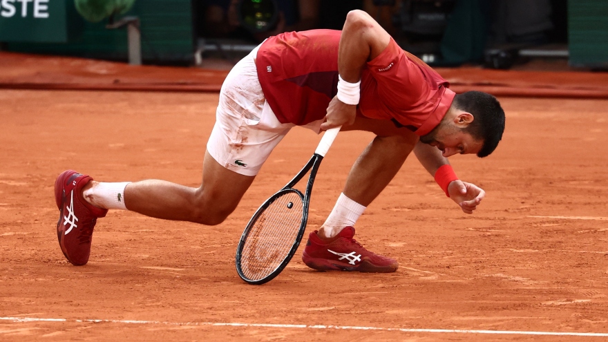 Djokovic rút lui vì chấn thương, Roland Garros sẽ có nhà vô địch mới