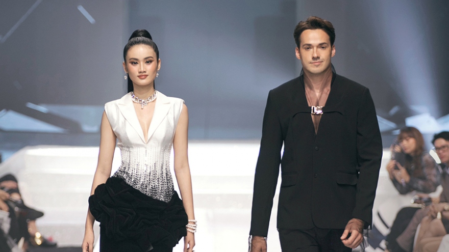 Miss World and Mr World winners model in Vietnam Beauty Fashion Fest
