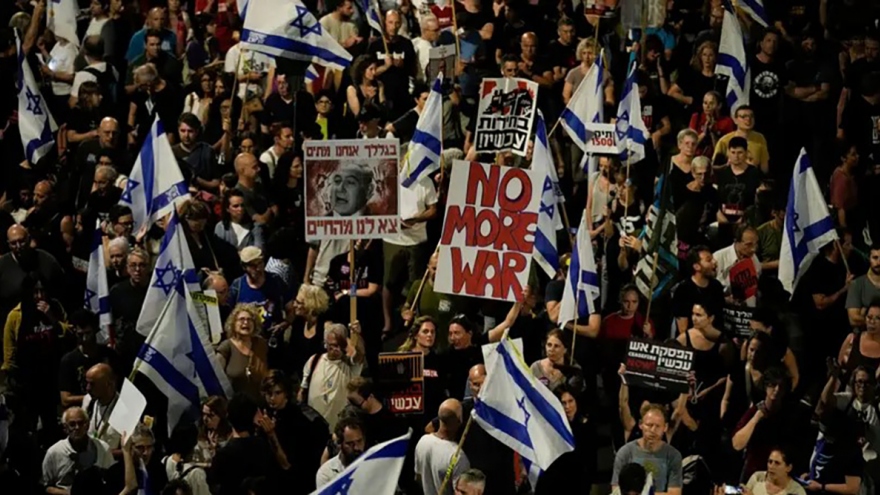 Hàng chục nghìn người biểu tình ở Tel Aviv phản đối chính phủ Israel