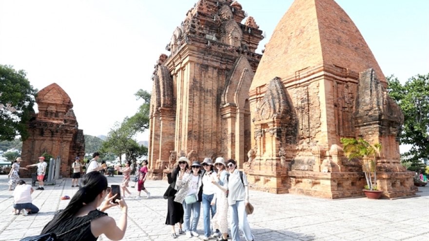Khanh Hoa welcomes nearly 5.2 million visitors in six-month period