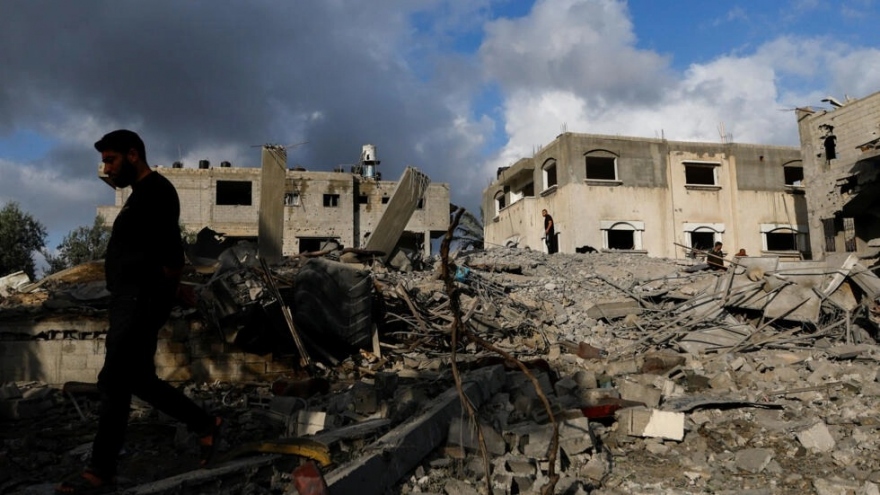 Israel tiến hành các cuộc tấn công mới tại trung tâm dải Gaza