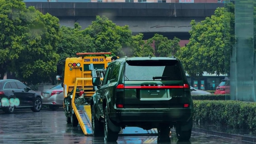 Lexus GX hoàn toàn mới đã về Việt Nam theo đường nhập khẩu chính hãng