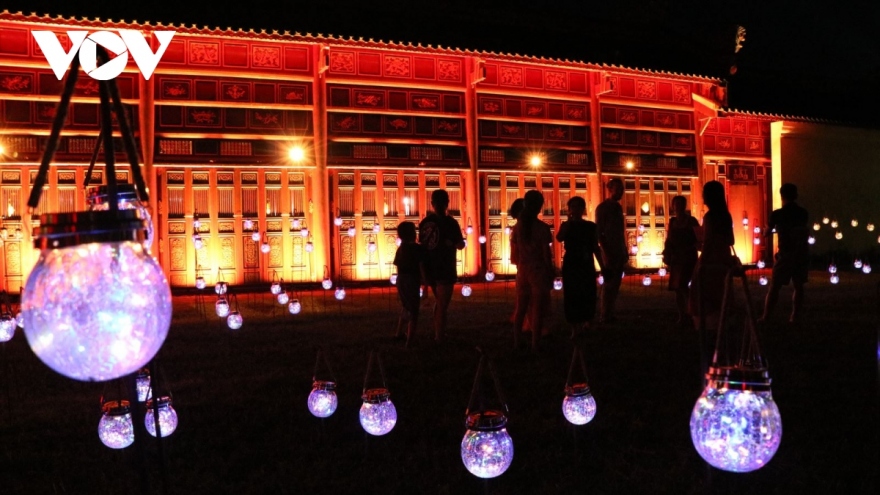 Massive light show at Hue Festival 2024 amuses visitors