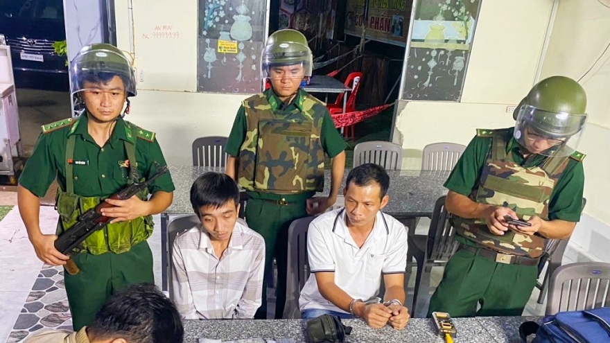Biên phòng Cà Mau bắt giữ thanh niên tàng trữ ma túy