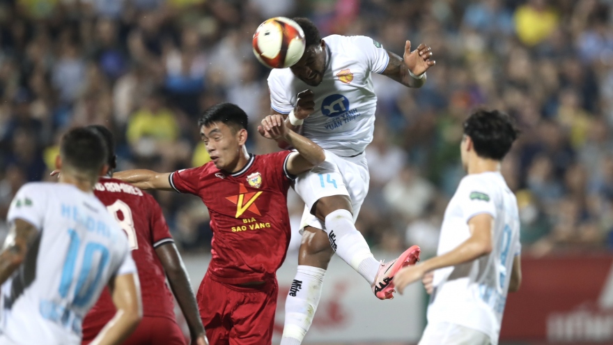 Nam Định nhận tin vui trước cơ hội đăng quang V-League trên sân nhà