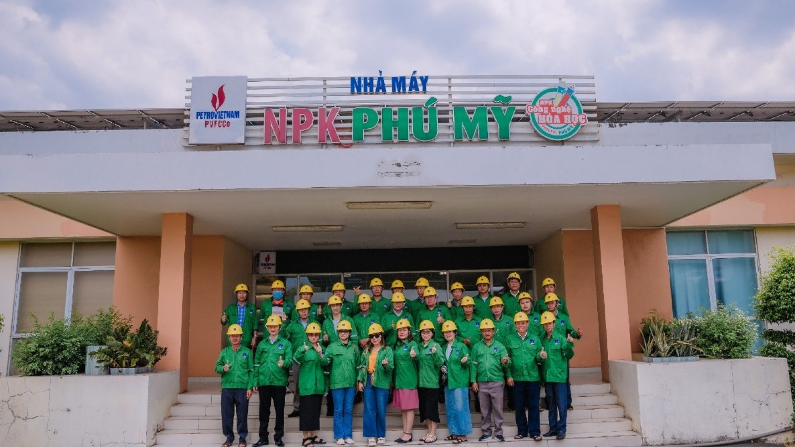 Đoàn khách hàng tiêu biểu tham quan Nhà máy Đạm Phú Mỹ: Tri ân và gắn kết