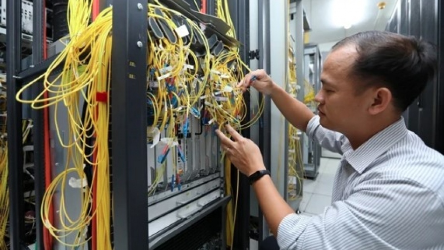 Vietnam to have 10 new undersea fibre optic cable lines