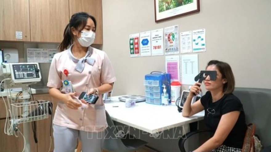 Malaysia-Vietnam Friendship Association cares for OVs’ health