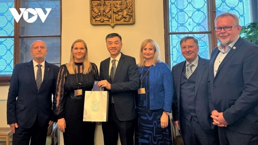 Czech Republic- Vietnam parliamentary ties hailed