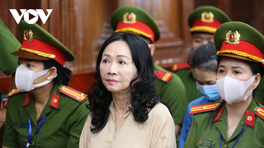 Bà Trương Mỹ Lan bị cáo buộc cùng đồng phạm chuyển ra nước ngoài 1,5 tỷ USD