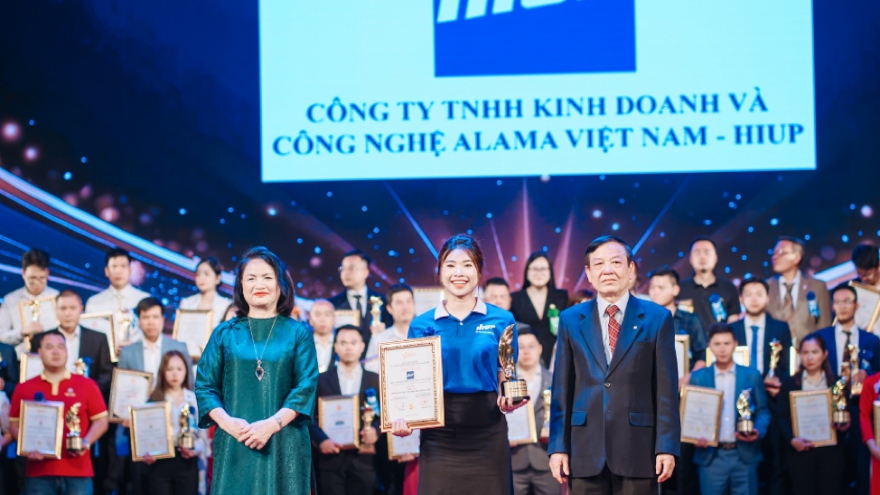 HIUP vinh dự đạt "Top 10 thương hiệu phát triển bền vững quốc gia"