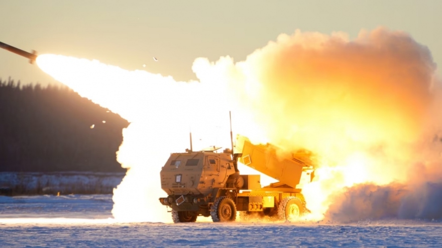 Nga phóng tên lửa đạn đạo, bắn cháy hệ thống HIMARS của Ukraine